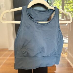 Lululemon ebb to train sports bra in excellent condition